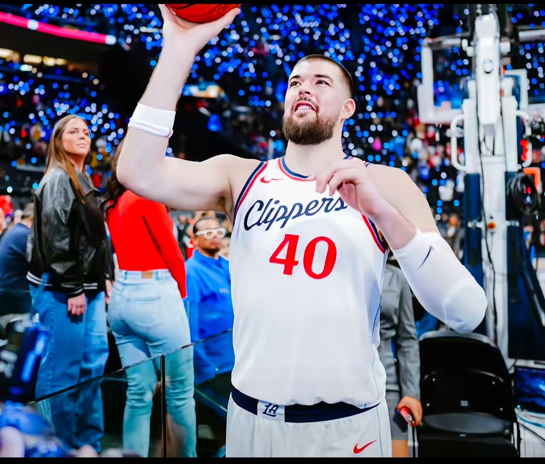 爱游戏体育-关键时刻NBA常规赛传出新动向，华盛顿奇才回应争议，管理层表态——态度坚定，数据趋势出现新变化的简单介绍