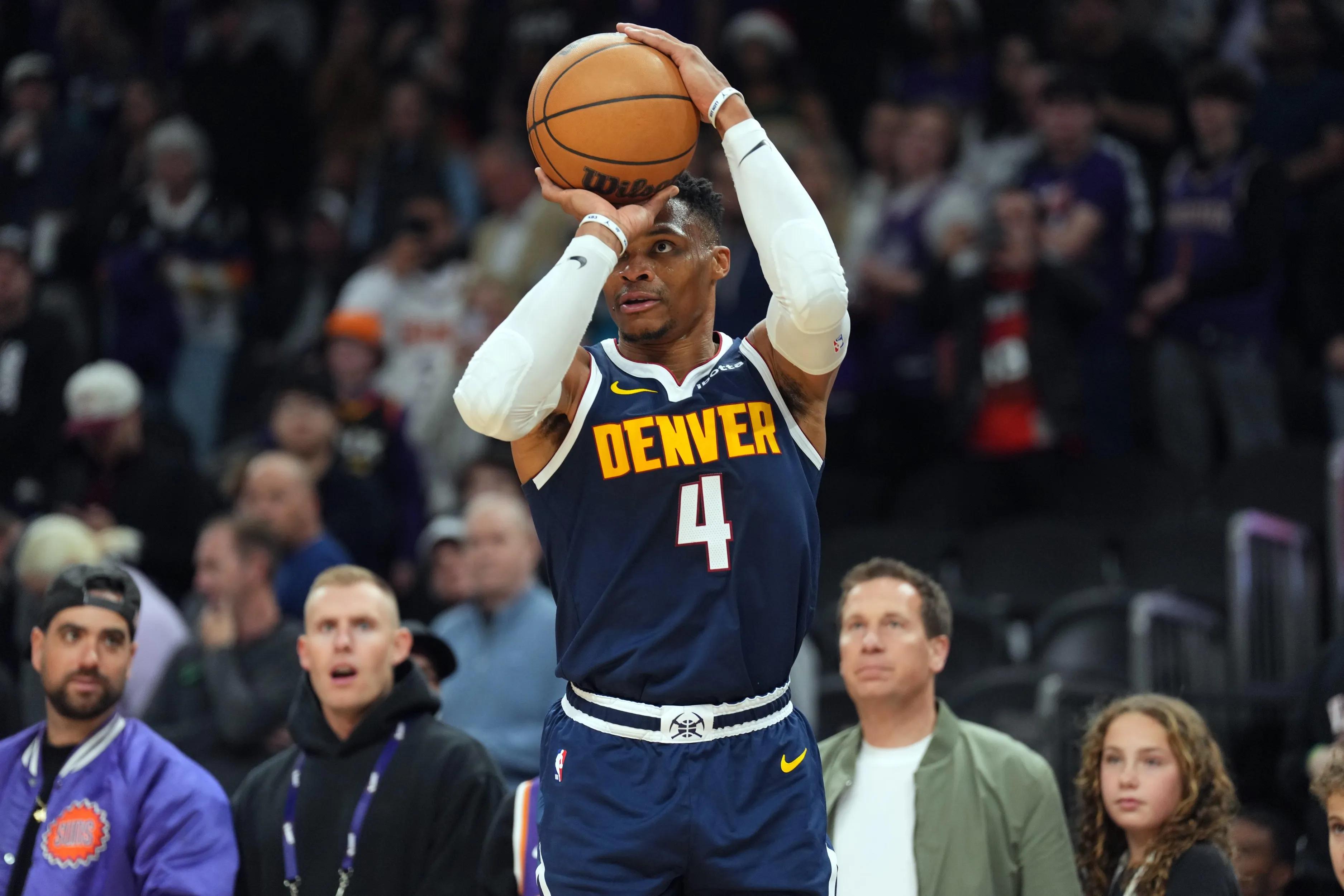 爱游戏-犹他爵士冲刺阶段队长鼓劲，志在NBA常规赛名次提升，震撼外界，控场能力受关注(犹他爵士队史50大)