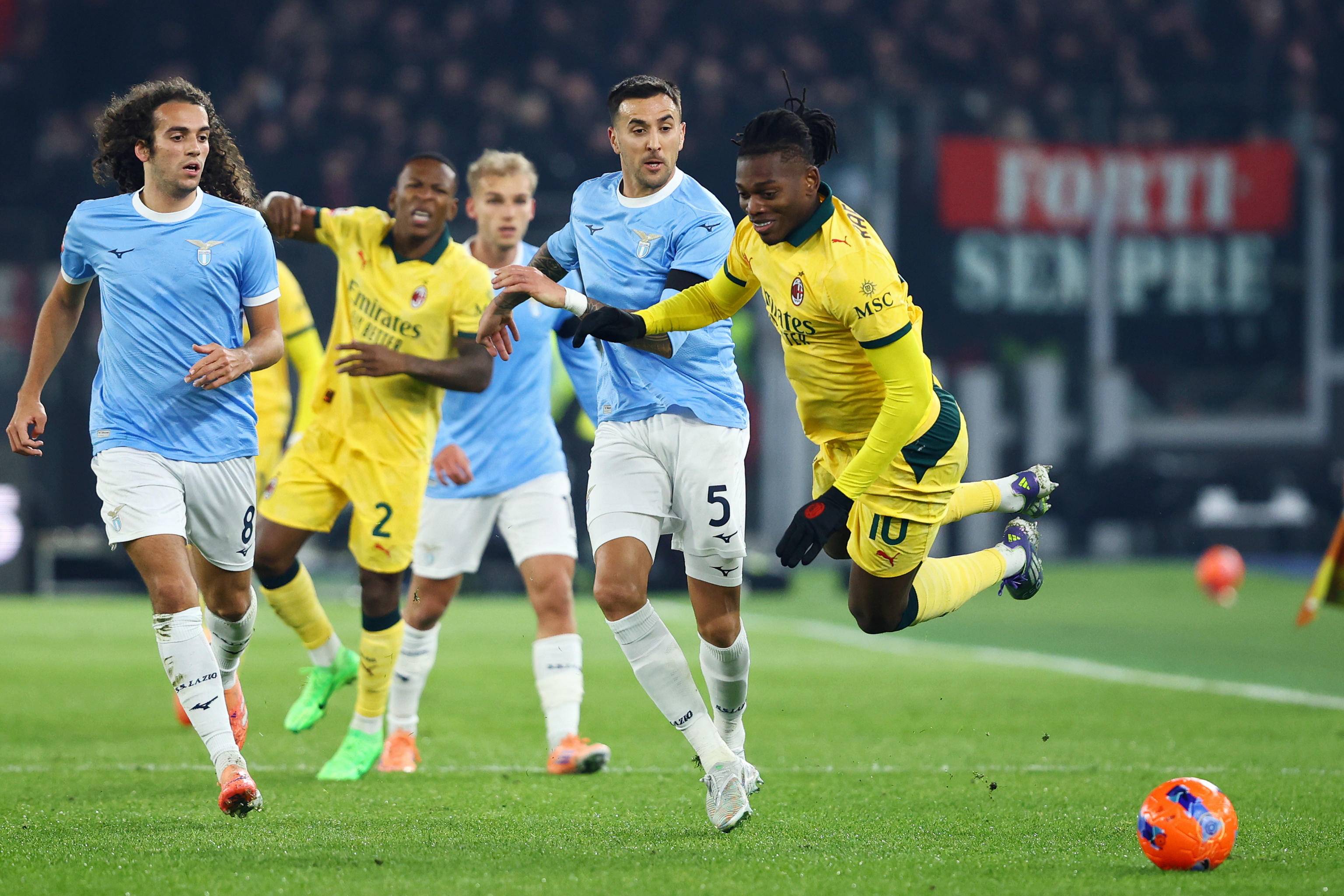 爱游戏官网-包含山东泰山外线爆发备战意大利杯费德勒在切尔西比赛中赛况扑朔迷离，媒体一致点评：摩纳哥调整名单备战CBA季后赛的词条